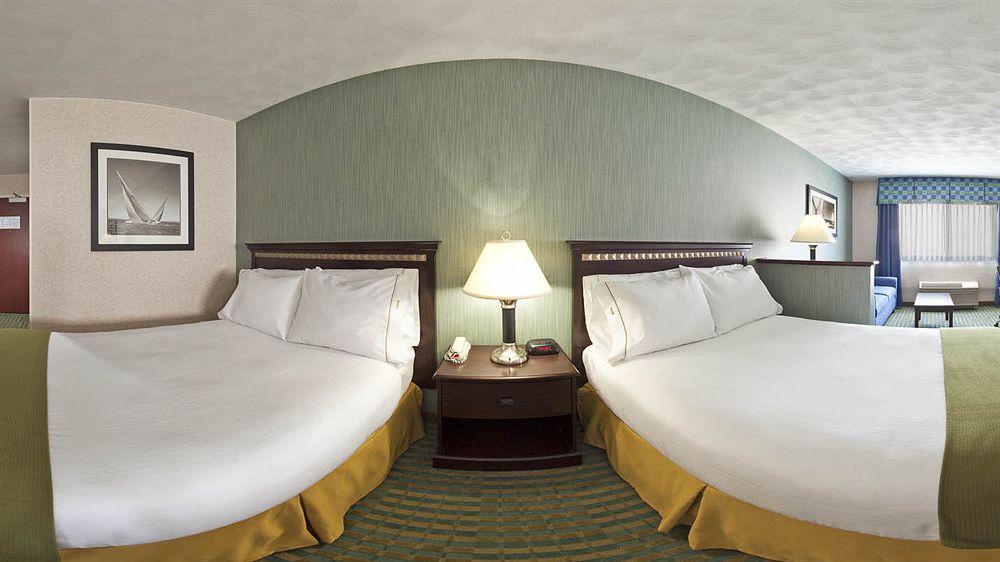 Holiday Inn Express & Suites Smithfield - Providence By Ihg Extérieur photo